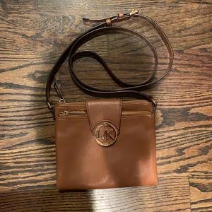 Michael kors crossbody bag